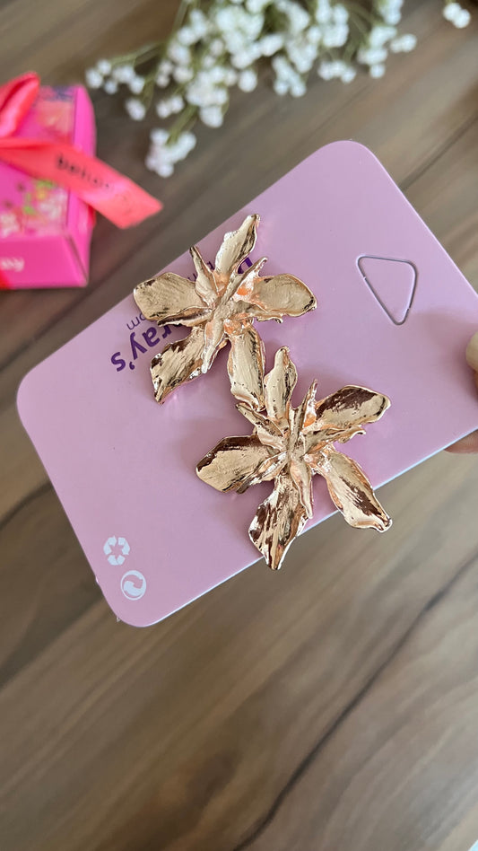 Divine Flower Earrings in Rose Gold