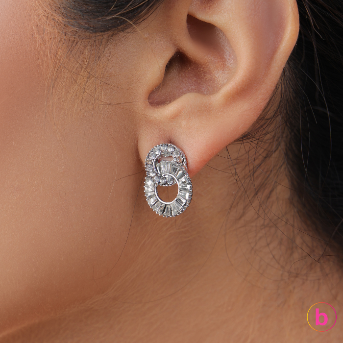 A Cute Mistake Zircon Earrings In Silver