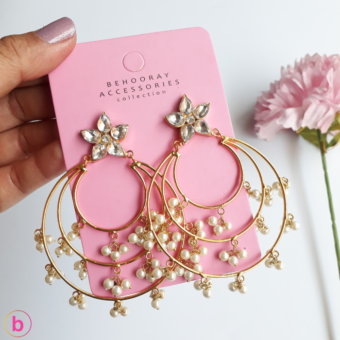 Saajjni Earrings In Pearl&Golden