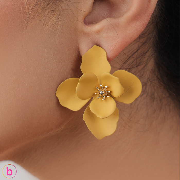 A Violets Bloom Earrings In Brown
